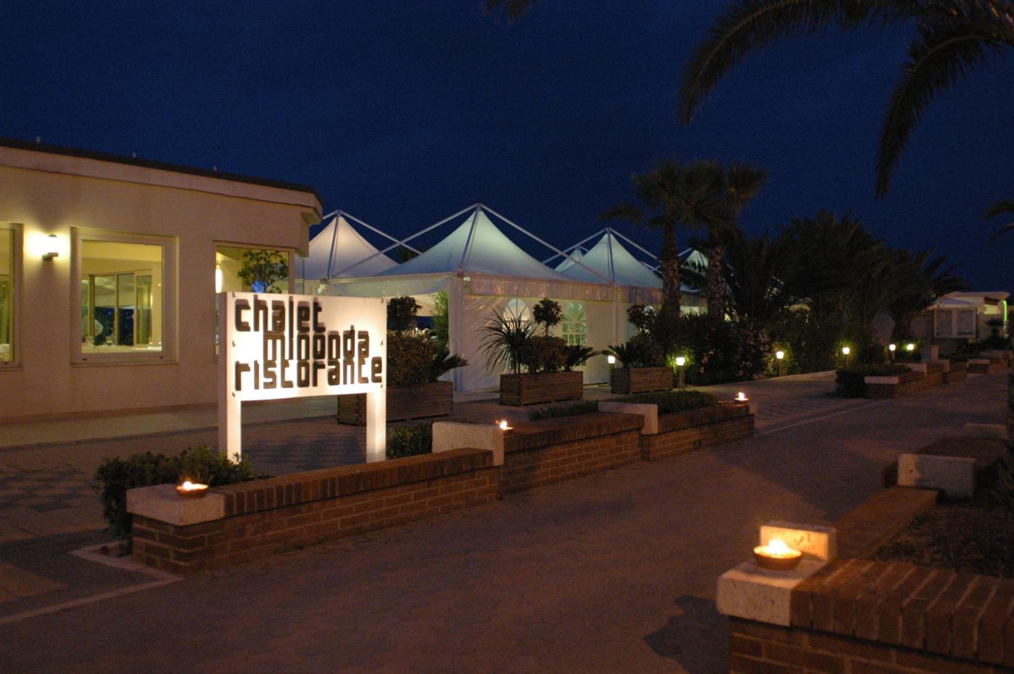 Hotel Il Timone Porto San Giorgio Esterno foto