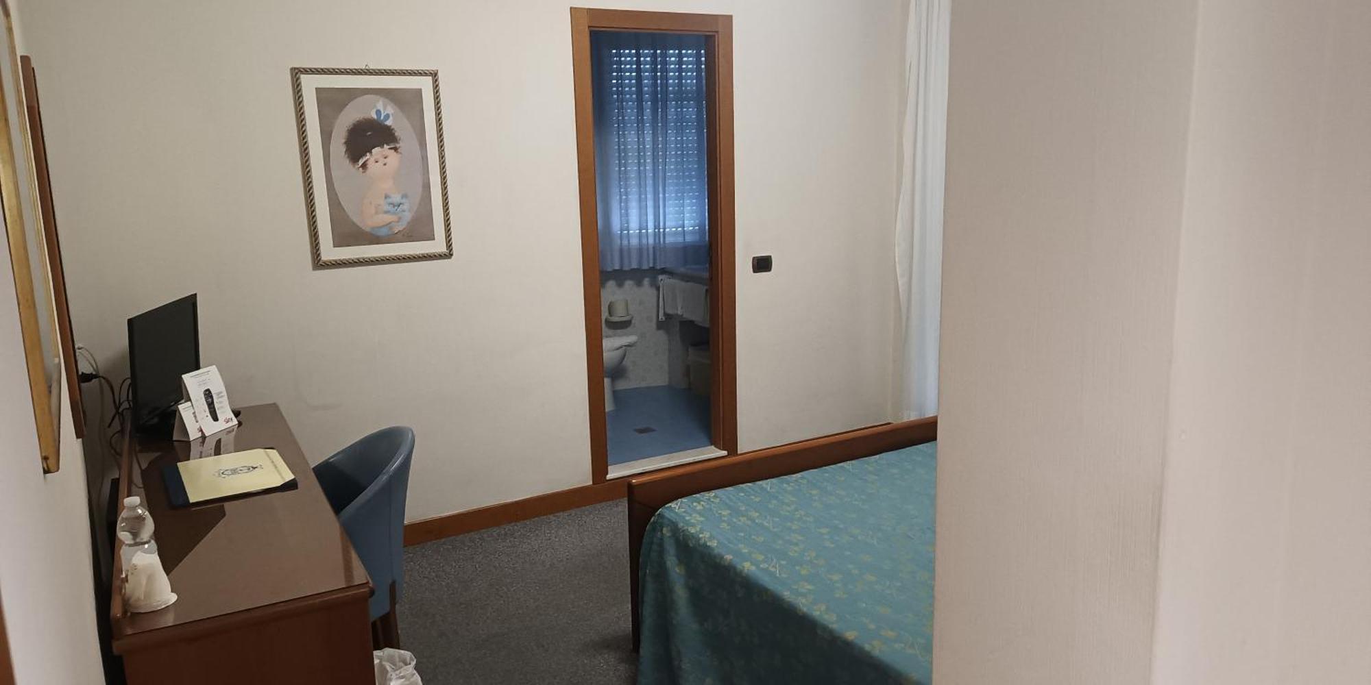 Hotel Il Timone Porto San Giorgio Esterno foto