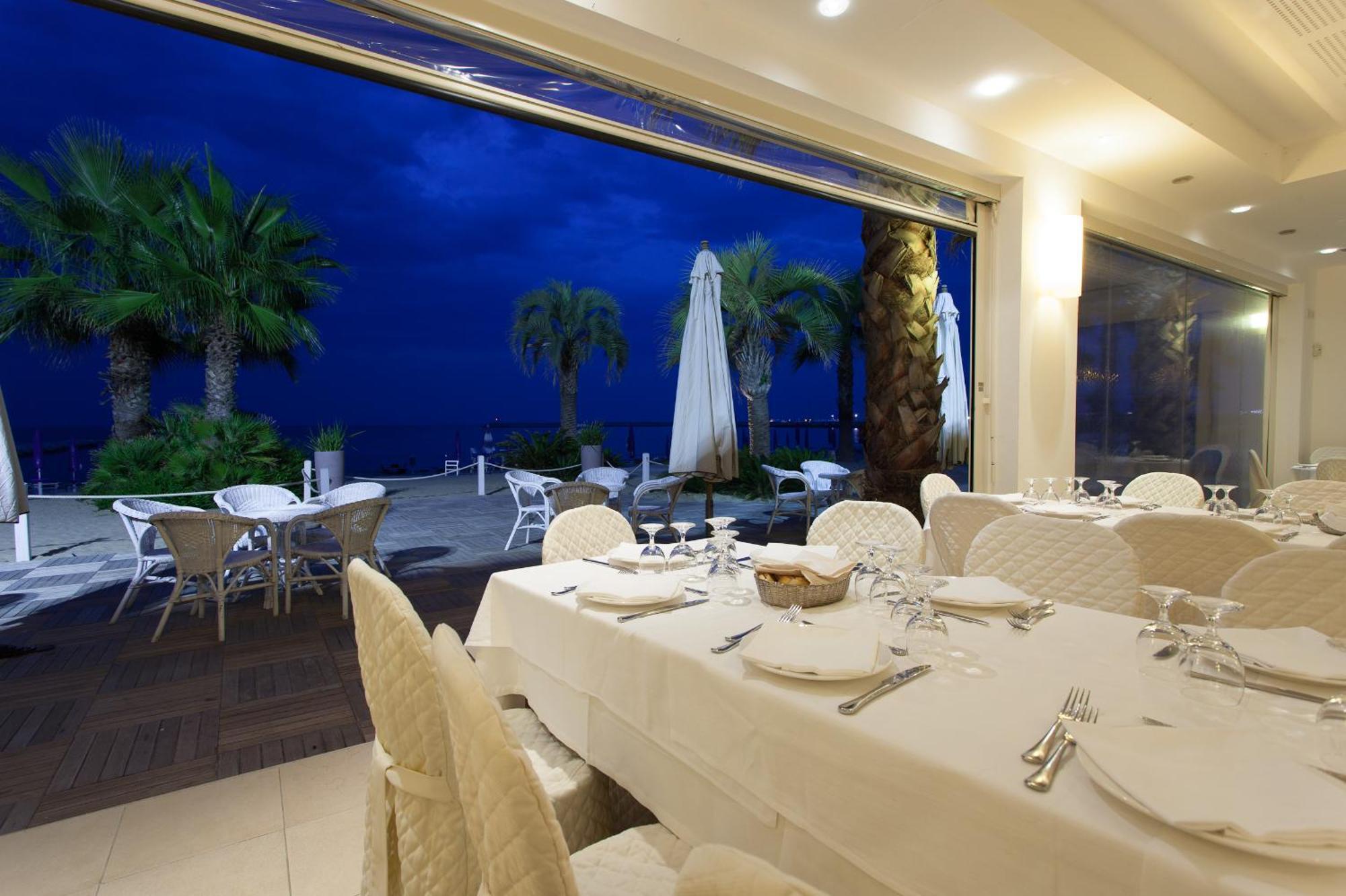 Hotel Il Timone Porto San Giorgio Esterno foto