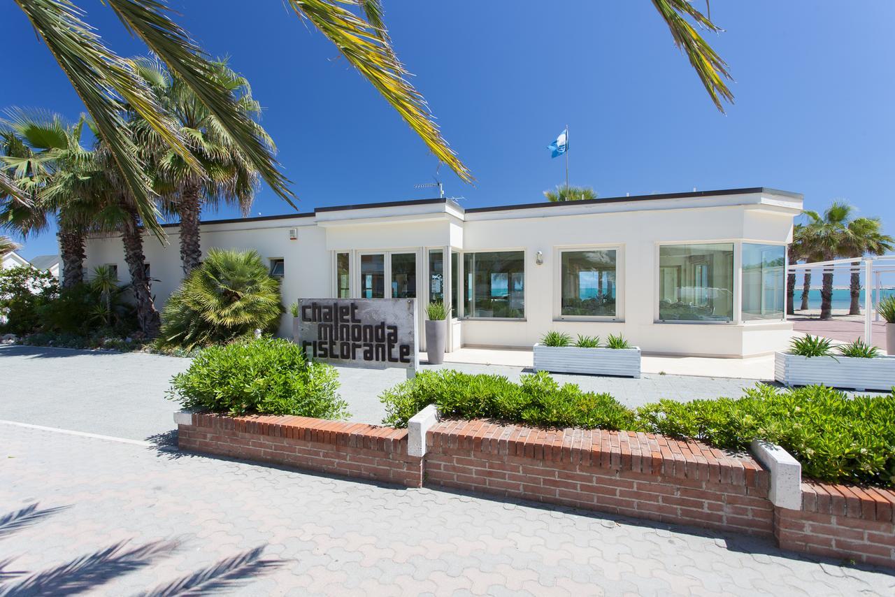 Hotel Il Timone Porto San Giorgio Esterno foto