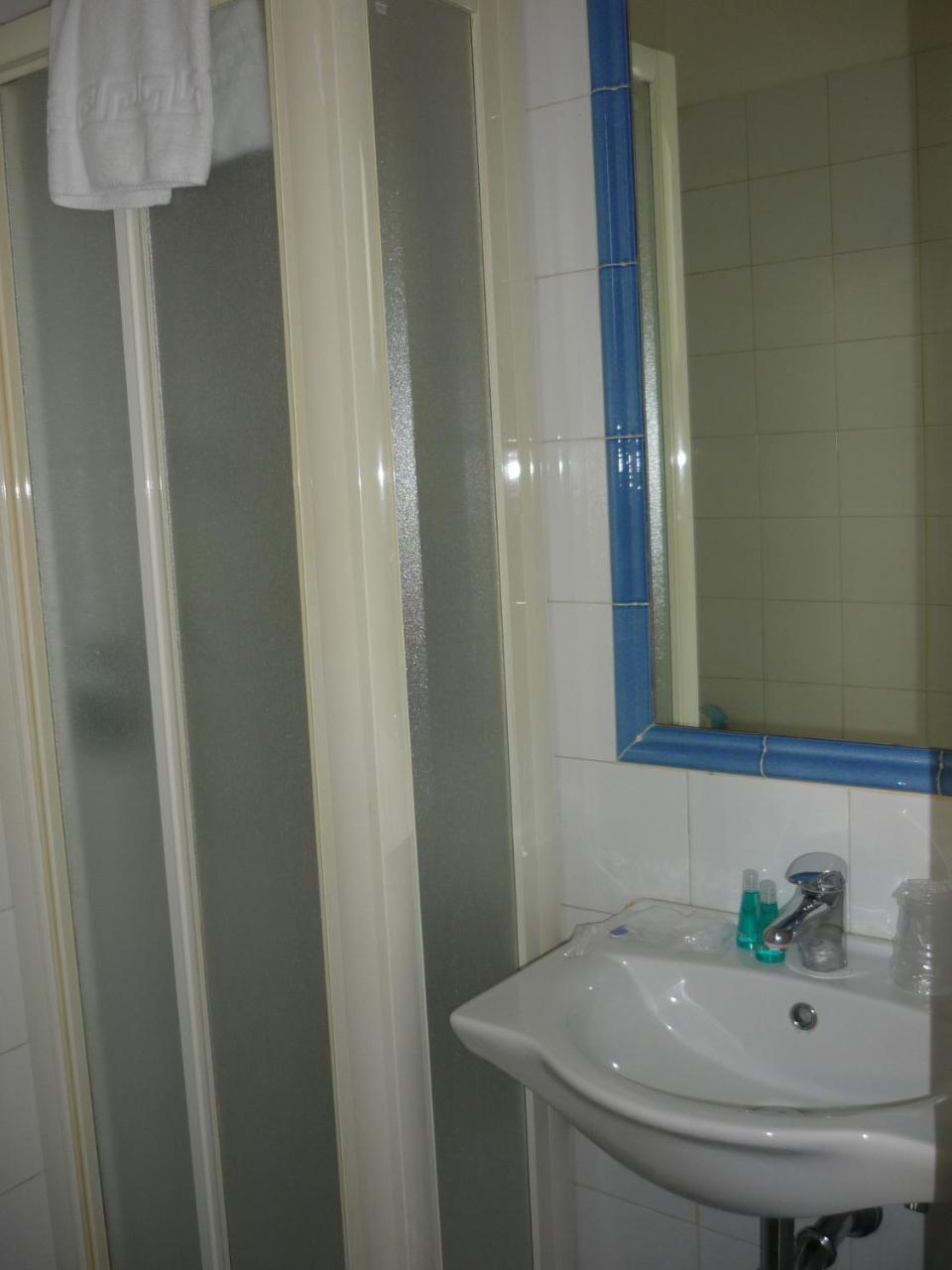 Hotel Il Timone Porto San Giorgio Esterno foto